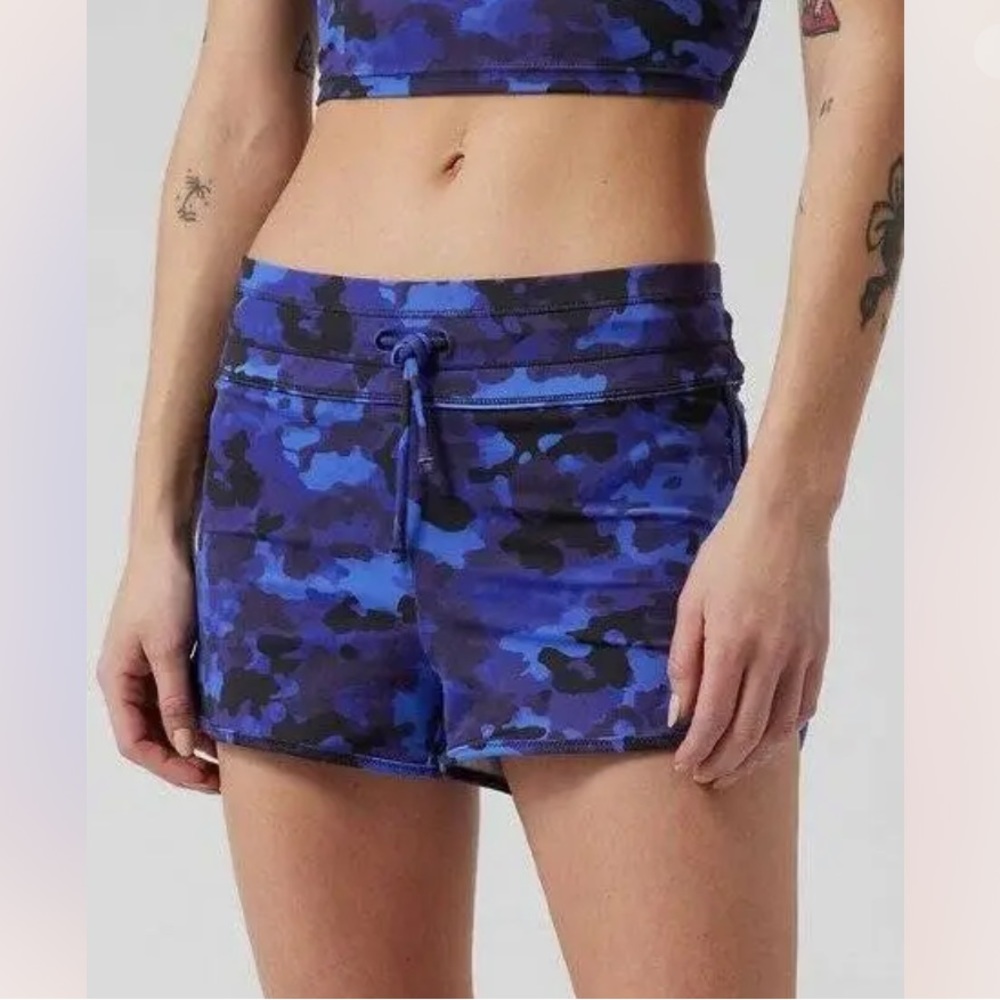 ATHLETA CLOUD CAMO DRESS BLUE SURGE SWIM SHORTS XXS